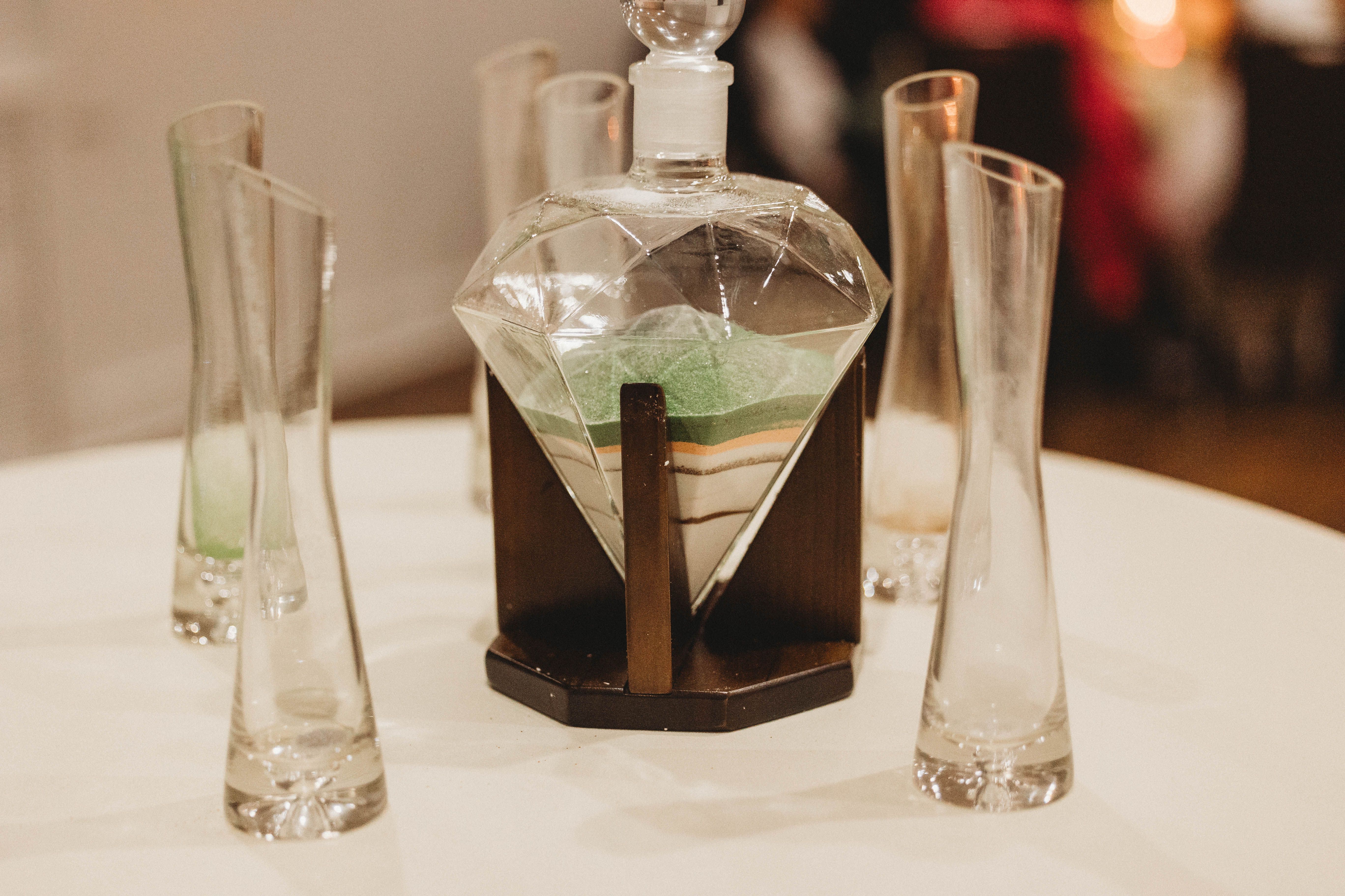 pexels-wildlittlethingsphoto-696218